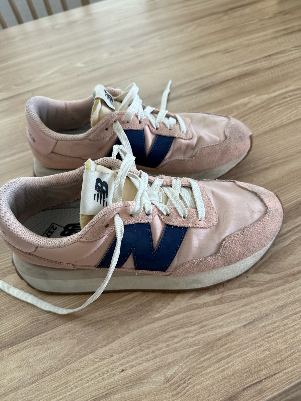 New Balance 237 Pink & Navy Retro Sneakers Women’s Size 8.5
